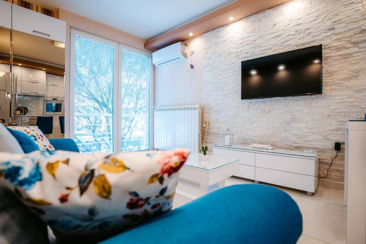 Turist Apartment Ni Kültér fotó