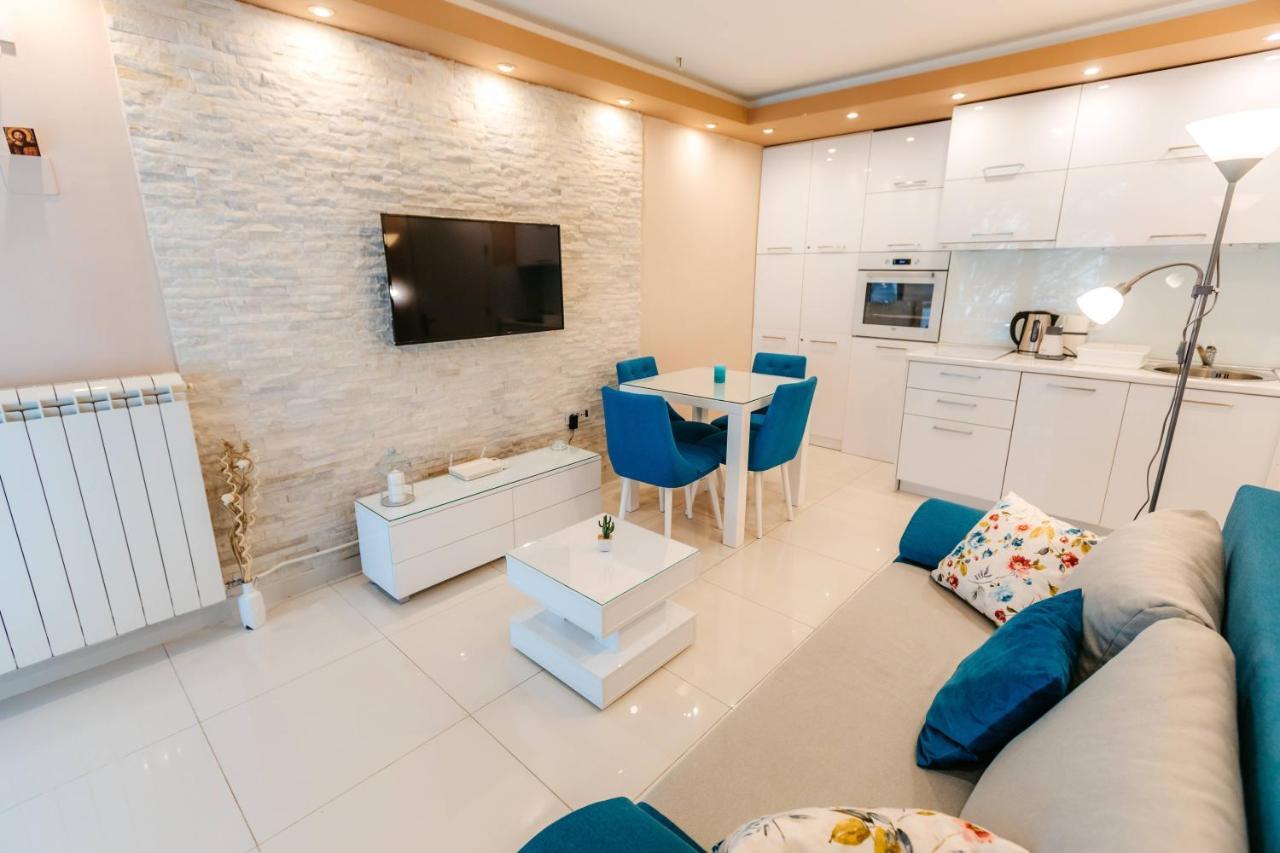 Turist Apartment Ni Kültér fotó